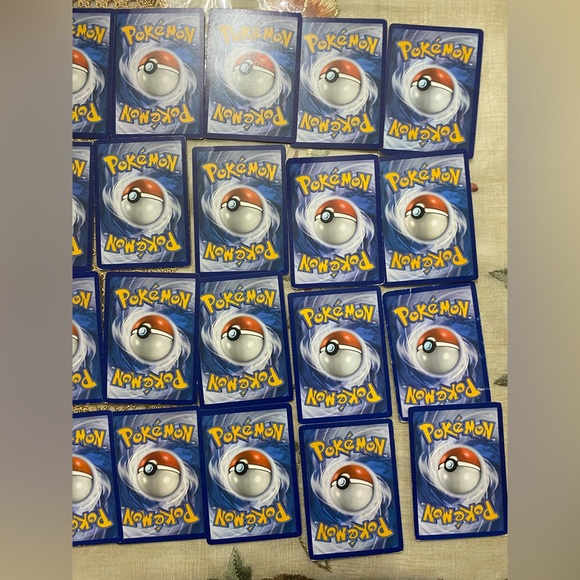 Pokémon card bundle - Picture 2 of 14